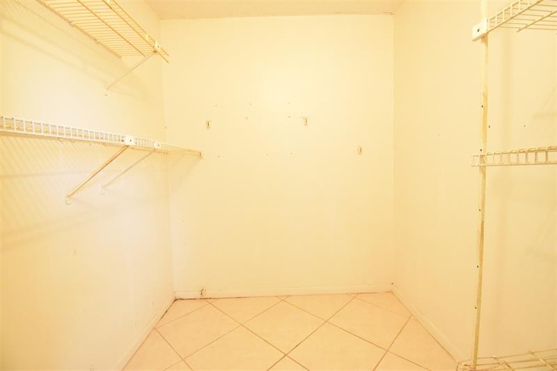 Image 12 of 20 For 2805 Victoria Way  H2