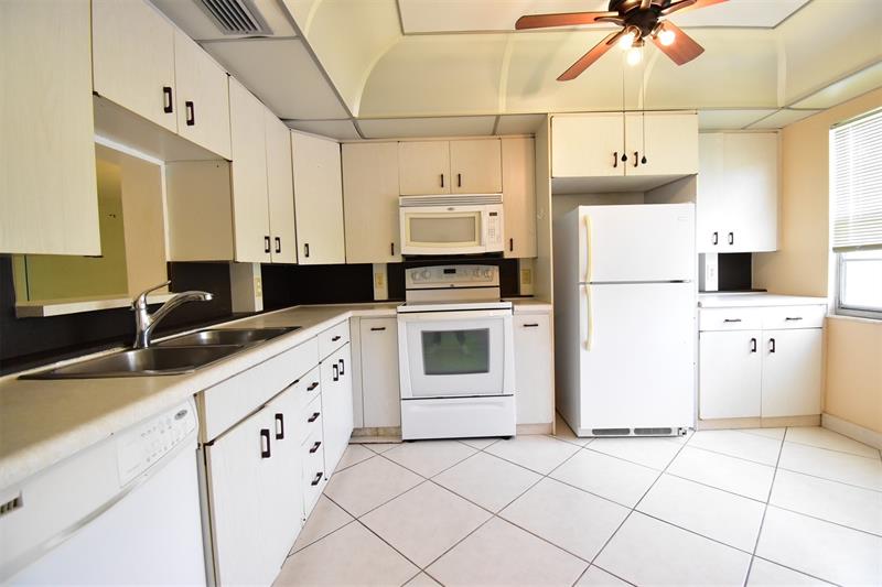 Image 6 of 20 For 2805 Victoria Way  H2