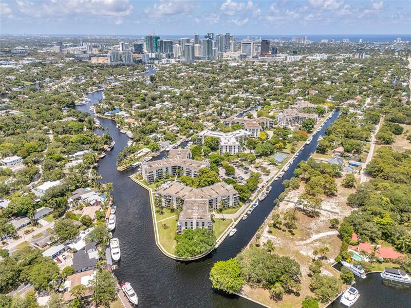 Image 3 of 47 For 900 River Reach Dr  518