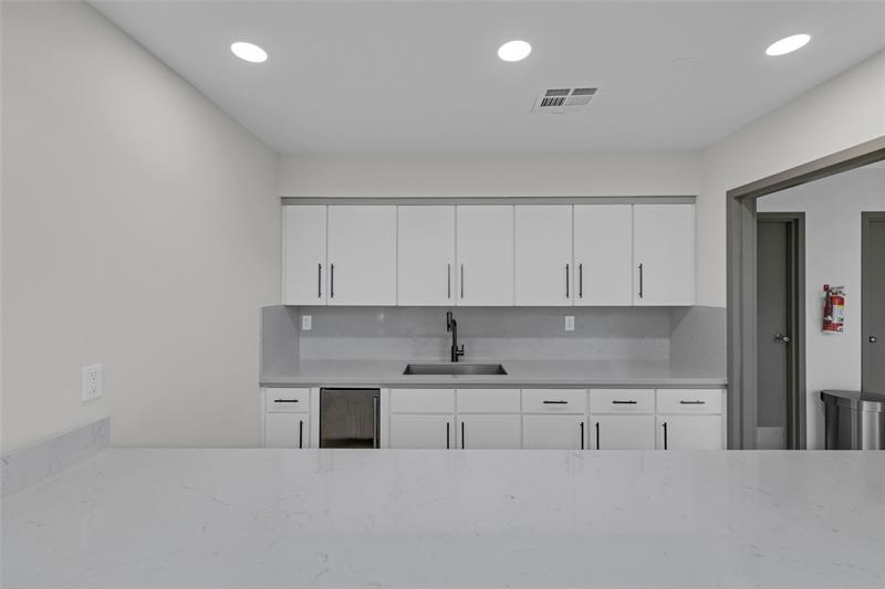 Image 37 of 47 For 900 River Reach Dr  518