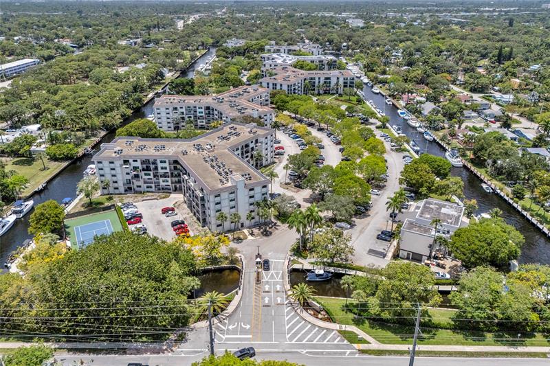 Image 43 of 47 For 900 River Reach Dr  518