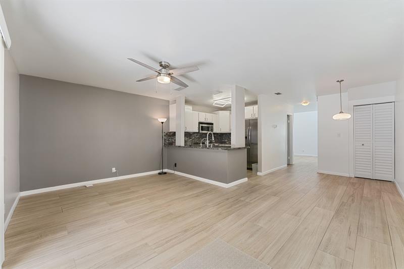 Image 13 of 28 For 3900 18th Ave  36h