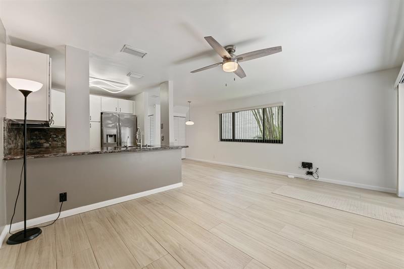 Image 14 of 28 For 3900 18th Ave  36h