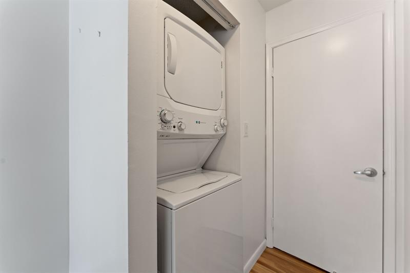Image 22 of 28 For 3900 18th Ave  36h