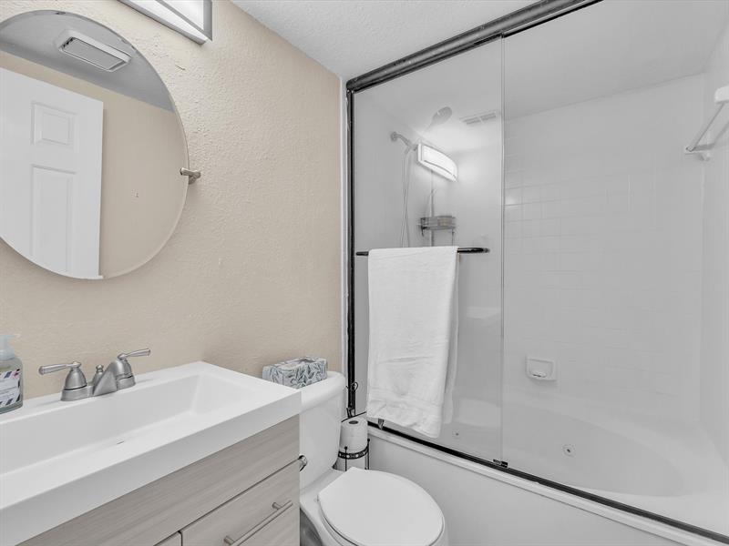 Image 19 of 30 For 8195 Thames Blvd  C