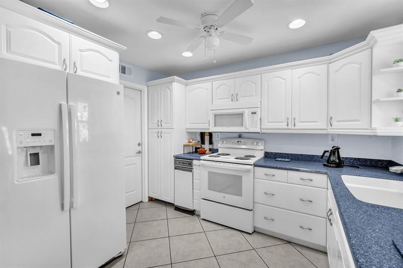 Image 10 of 35 For 7460 42nd Ct
