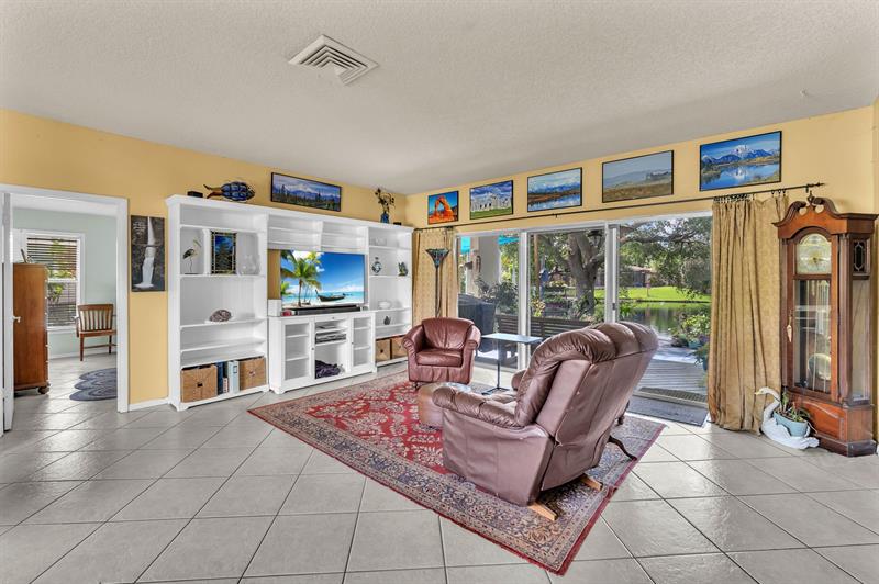 Image 24 of 35 For 7460 42nd Ct