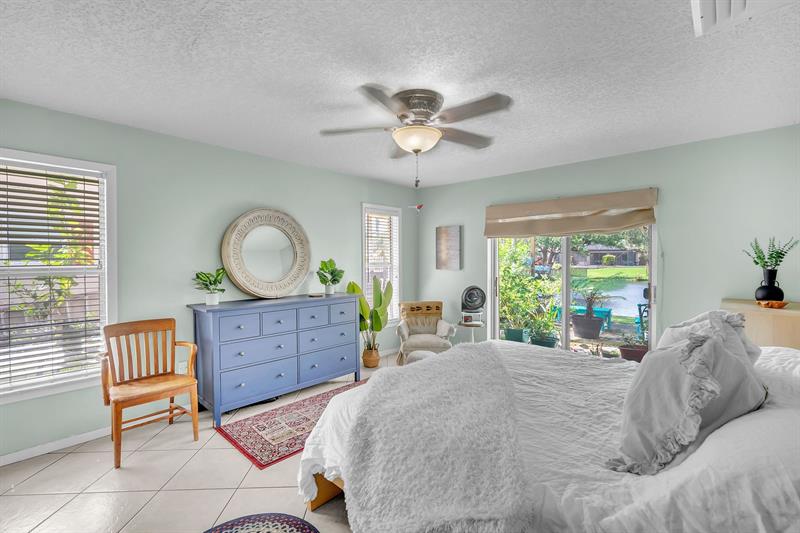Image 5 of 35 For 7460 42nd Ct