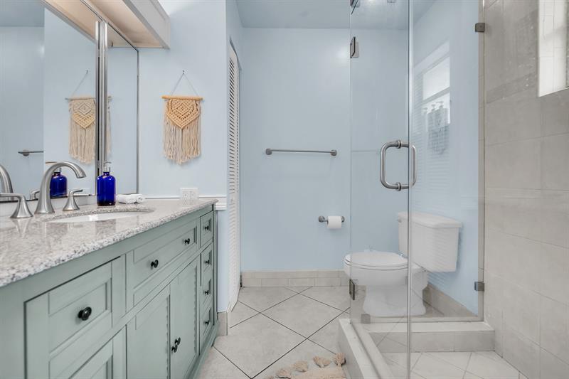 Image 7 of 35 For 7460 42nd Ct