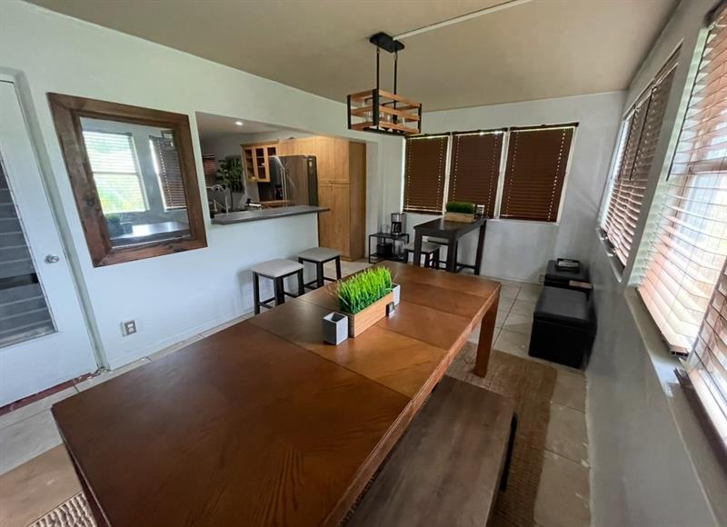 Image 10 of 11 For 5708 48 Ave  