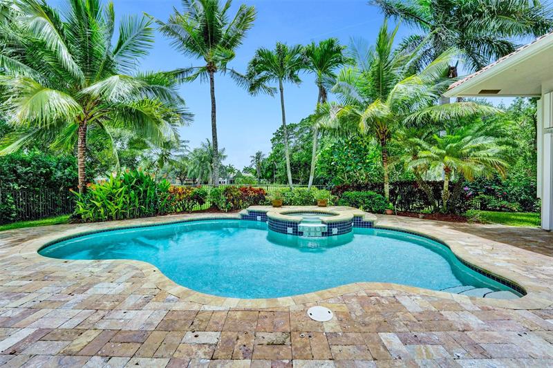 Image 4 of 99 For 2524 Princeton Ct