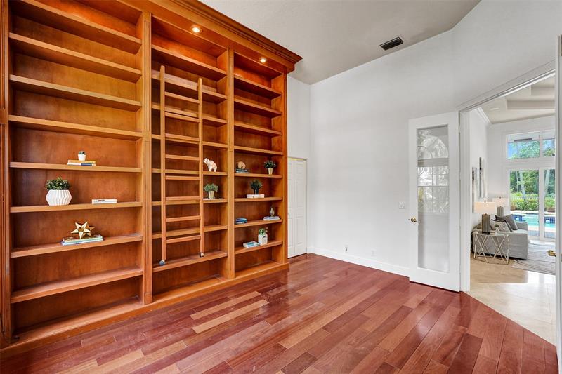 Image 53 of 99 For 2524 Princeton Ct