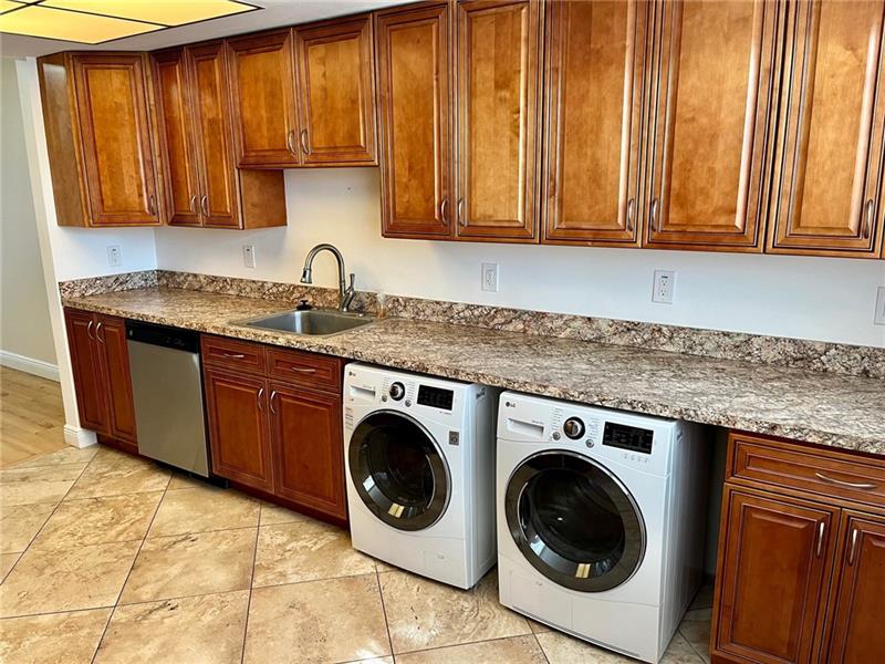 Image 3 of 19 For 2500 Coral Springs Dr  209