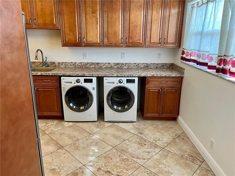 Image 6 of 19 For 2500 Coral Springs Dr  209