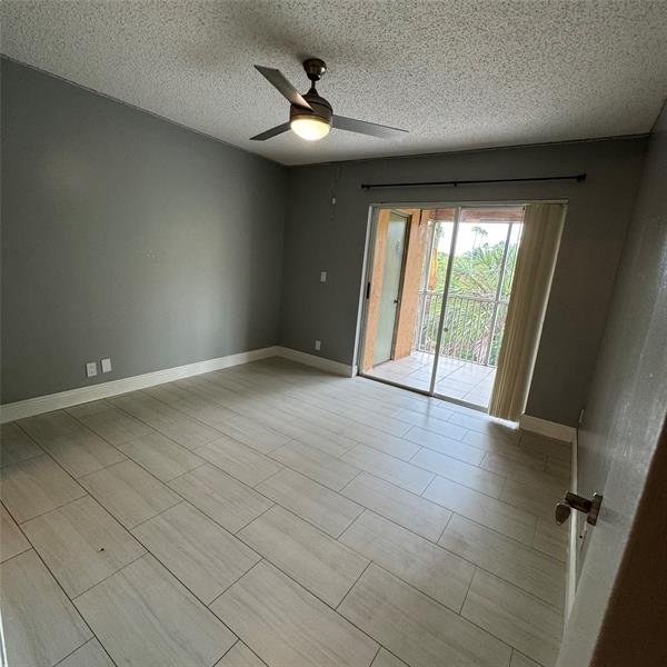 Image 17 of 28 For 4015 Mcnab Rd  307d