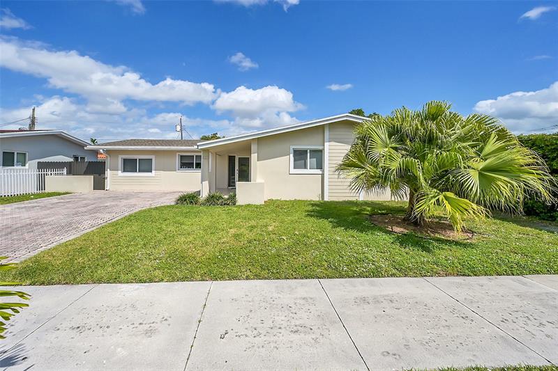 Image 2 of 35 For 521 40th Ct  