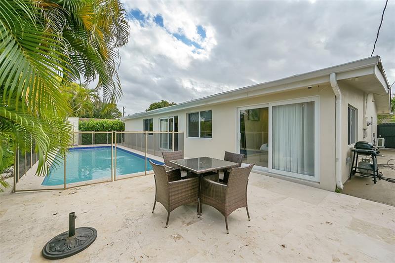 Image 33 of 35 For 521 40th Ct  