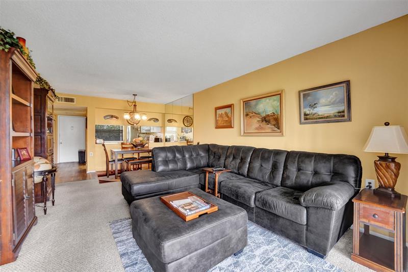 Image 10 of 40 For 4602 Martinique Way F2  4602