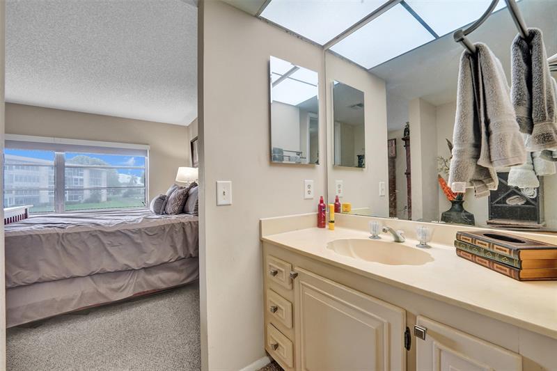 Image 23 of 40 For 4602 Martinique Way F2  4602