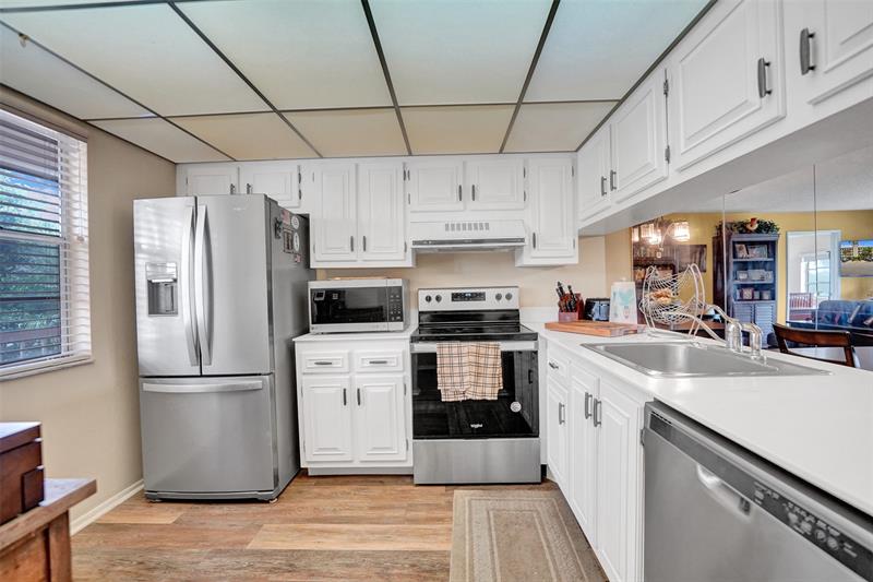 Image 3 of 40 For 4602 Martinique Way F2  4602