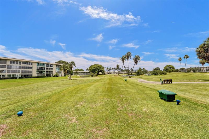 Image 38 of 40 For 4602 Martinique Way F2  4602