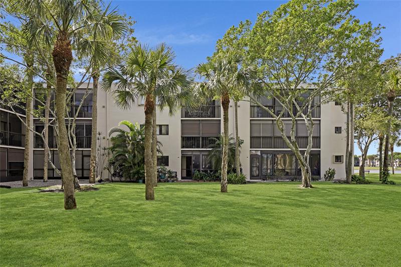 Image 26 of 47 For 5100 Las Verdes Cir  114