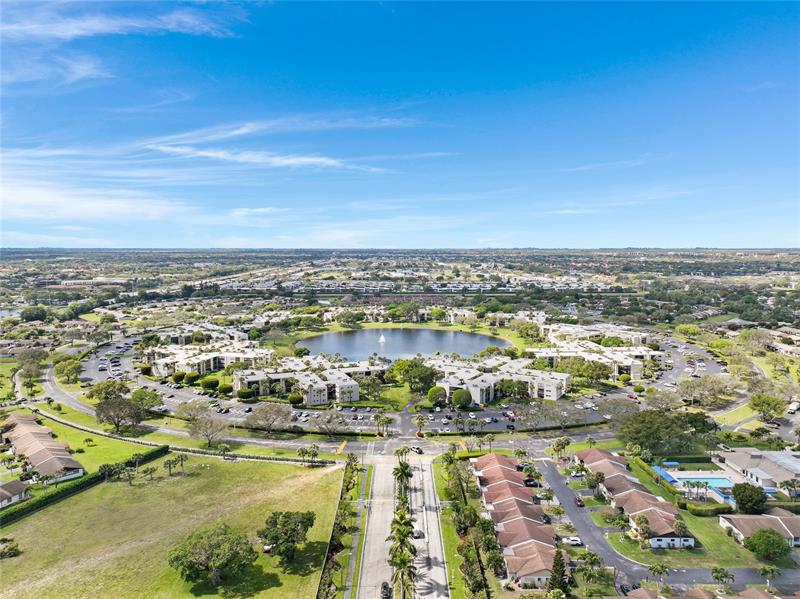 Image 36 of 47 For 5100 Las Verdes Cir  114