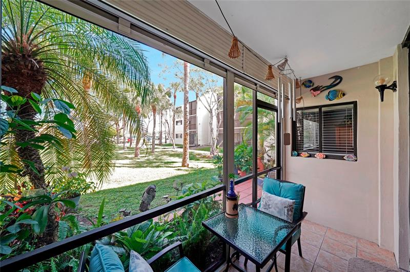 Image 4 of 47 For 5100 Las Verdes Cir  114