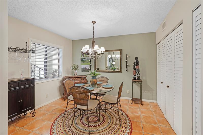 Image 9 of 47 For 5100 Las Verdes Cir  114