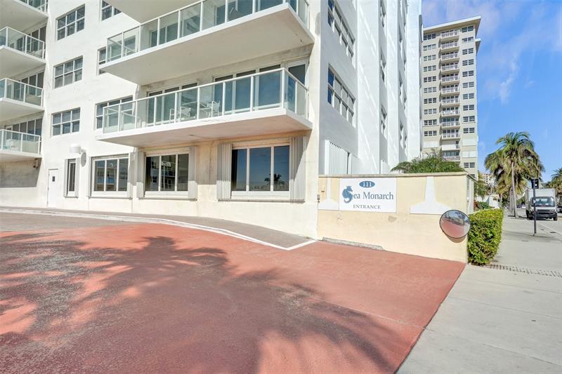 Image 32 of 46 For 111 Pompano Beach Blvd  1113