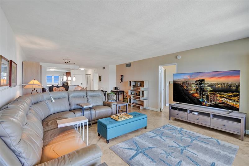 Image 6 of 46 For 111 Pompano Beach Blvd  1113
