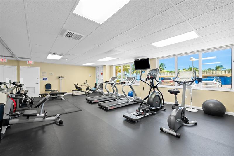 Image 25 of 25 For 111 Pompano Beach Blvd  914