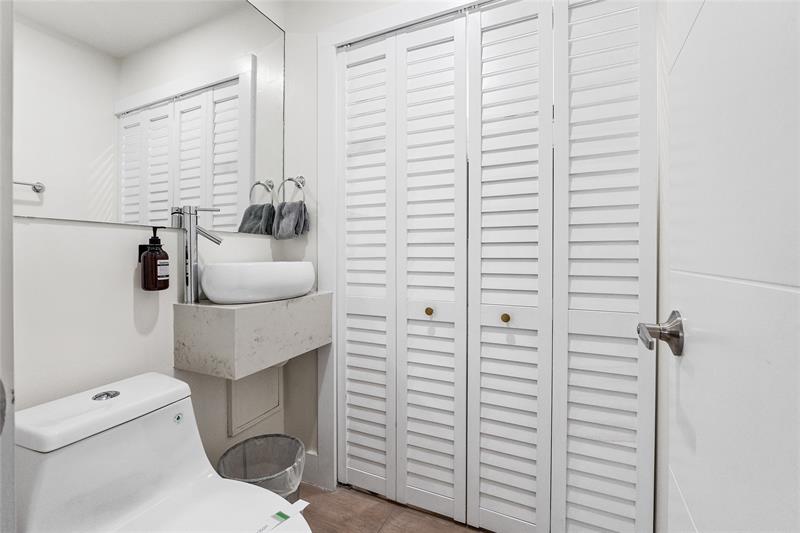 Image 30 of 35 For 2621 20th Street