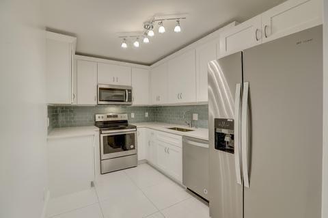 Details for 4000 Hills Dr  6, Hollywood, FL 33021