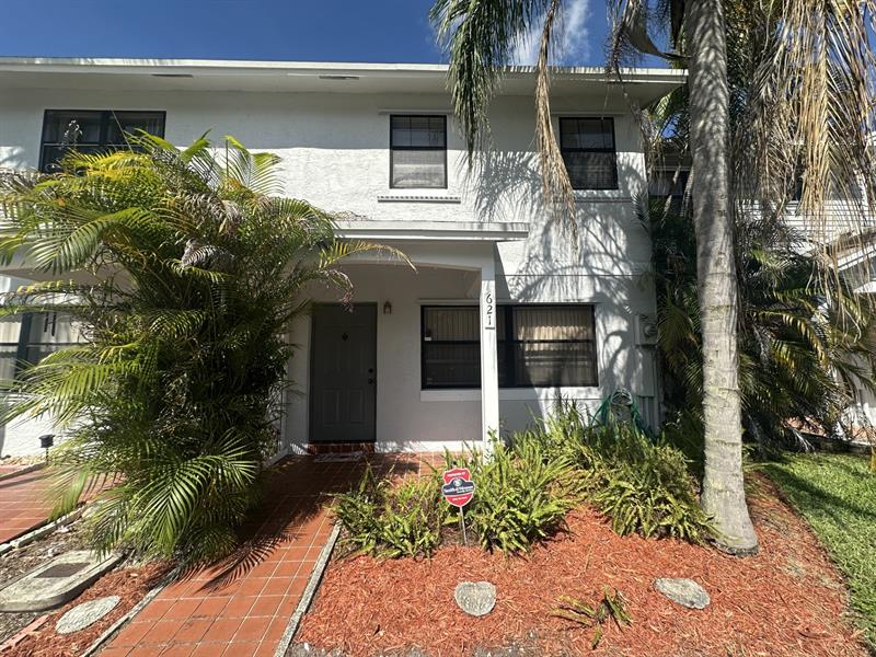 Details for 621 105th Way, Pembroke Pines, FL 33026