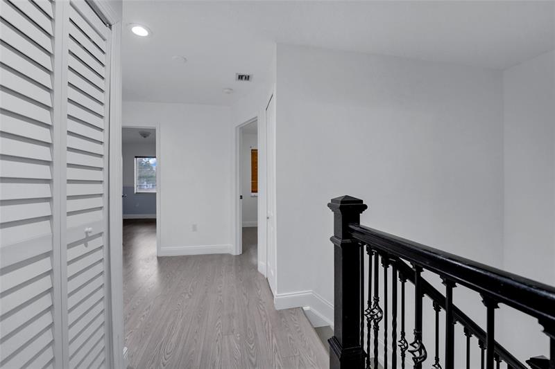 Image 23 of 50 For 12925 28th Ct