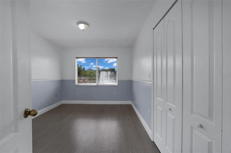Image 38 of 50 For 12925 28th Ct