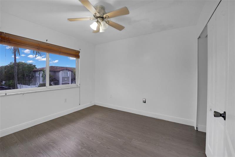 Image 40 of 50 For 12925 28th Ct