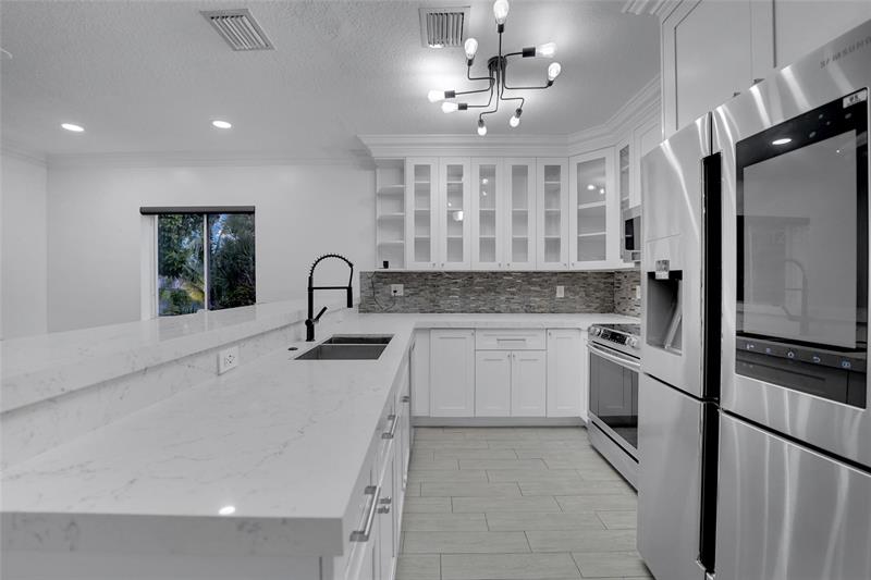 Image 8 of 50 For 12925 28th Ct