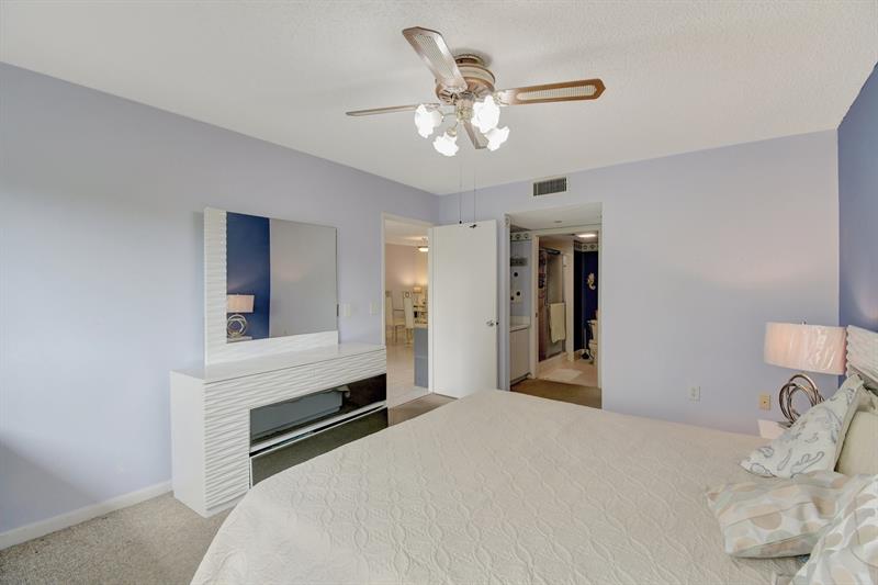 Image 23 of 31 For 900 142nd Ave  402 L