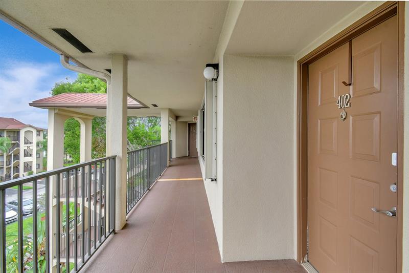 Image 6 of 31 For 900 142nd Ave  402 L