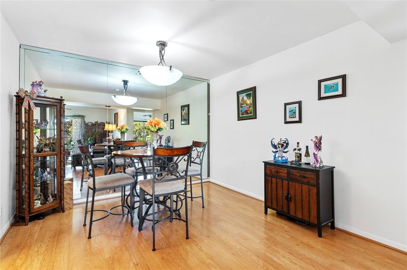 Image 15 of 35 For 4013 Ocean Dr  105