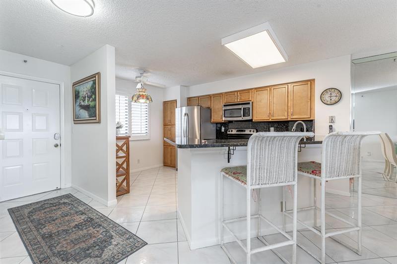 Image 11 of 26 For 2215 Cypress Island Dr  802