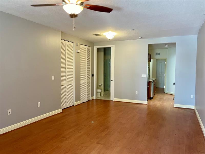 Image 7 of 9 For 417 13th Terrace  417