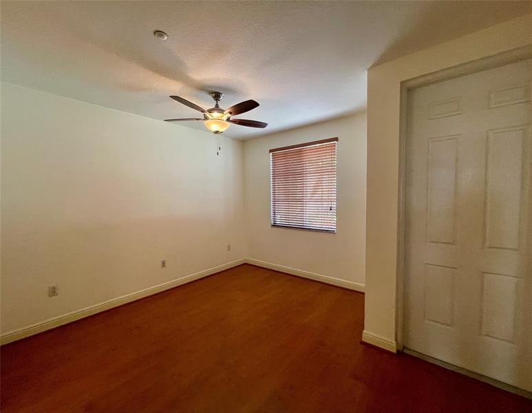 Image 9 of 9 For 417 13th Terrace  417