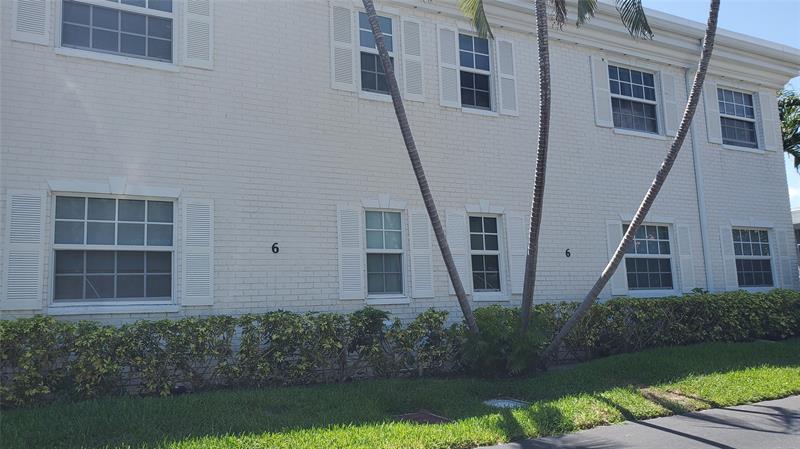 Image 3 of 54 For 6293 Bay Club Dr  2