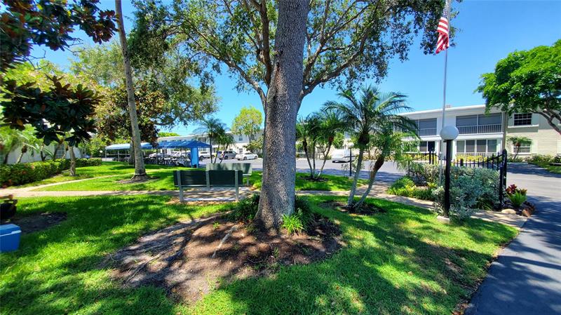 Image 41 of 54 For 6293 Bay Club Dr  2