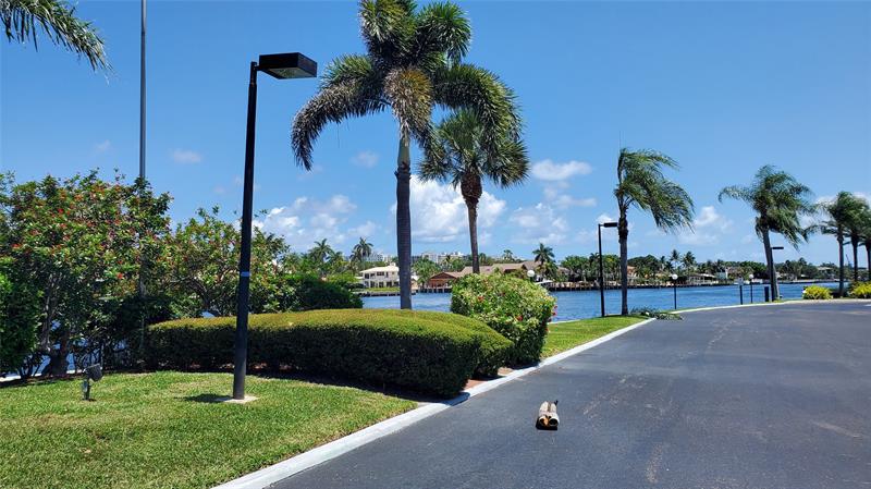 Image 47 of 54 For 6293 Bay Club Dr  2