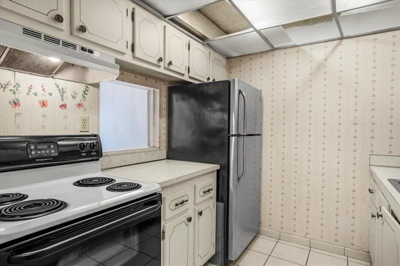 Image 11 of 26 For 14211 Kendall Dr  308e