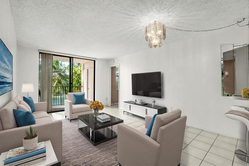 Image 6 of 26 For 14211 Kendall Dr  308e